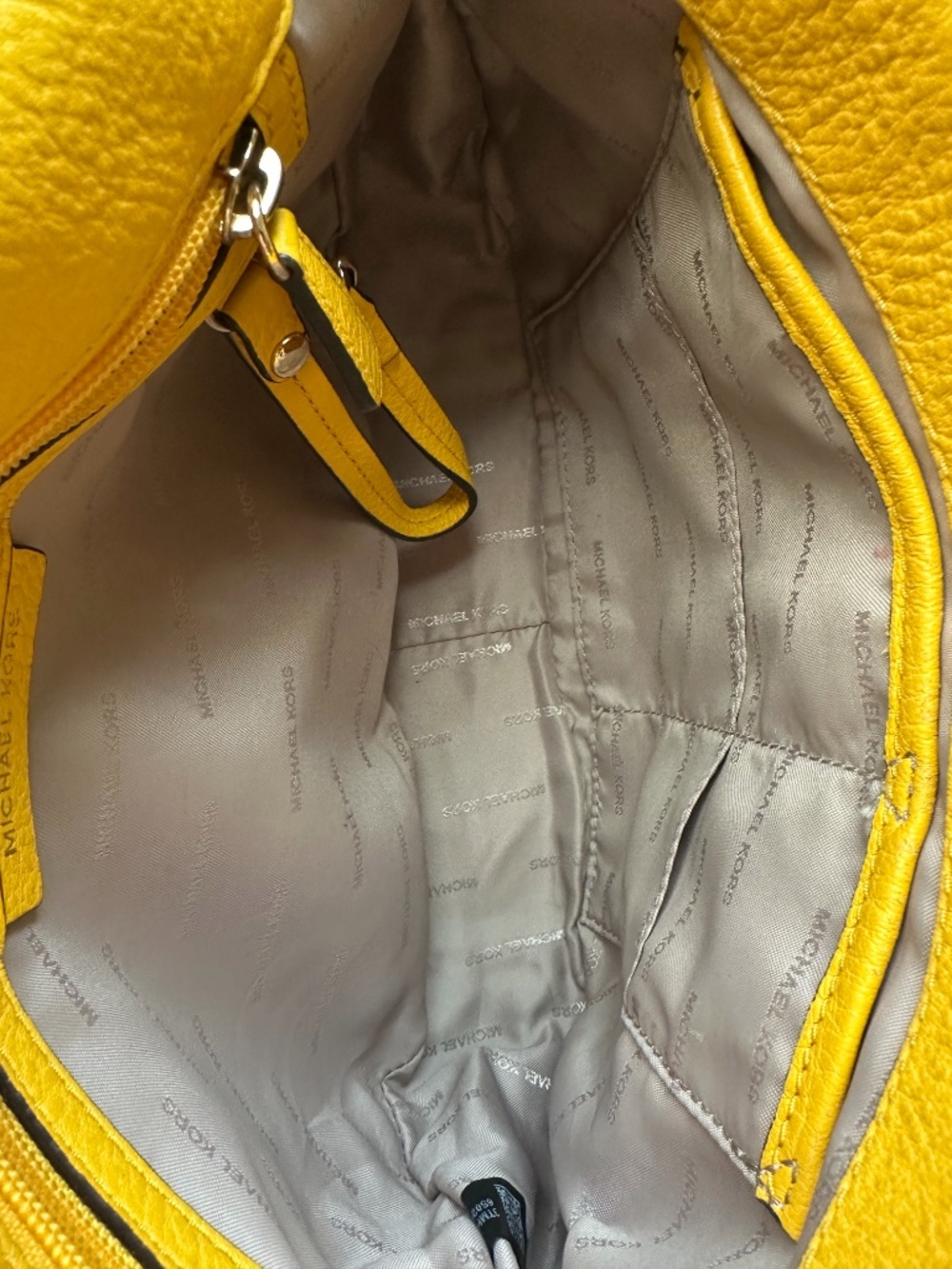 Michael Kors Evie Medium Shoulder Crossbody Bag - Picture 3 of 8